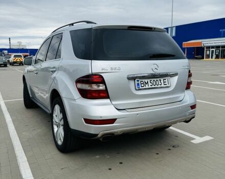 Сірий Мерседес МЛ 350, об'ємом двигуна 3 л та пробігом 30 тис. км за 17500 $, фото 2 на Automoto.ua