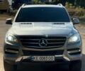 Сірий Мерседес МЛ 350, об'ємом двигуна 3.5 л та пробігом 337 тис. км за 22500 $, фото 1 на Automoto.ua