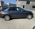 Серый Мерседес МЛ 350, объемом двигателя 3 л и пробегом 372 тыс. км за 20000 $, фото 4 на Automoto.ua
