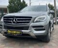 Сірий Мерседес МЛ 350, об'ємом двигуна 3 л та пробігом 156 тис. км за 30500 $, фото 11 на Automoto.ua