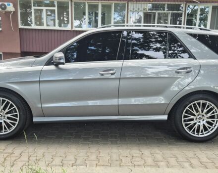 Серый Мерседес МЛ 350, объемом двигателя 3 л и пробегом 103 тыс. км за 735 $, фото 3 на Automoto.ua