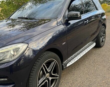 Синій Мерседес МЛ 350, об'ємом двигуна 3 л та пробігом 220 тис. км за 24200 $, фото 2 на Automoto.ua