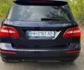 Синій Мерседес МЛ 350, об'ємом двигуна 3 л та пробігом 220 тис. км за 24200 $, фото 5 на Automoto.ua