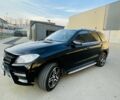 Чорний Мерседес МЛ 400, об'ємом двигуна 3 л та пробігом 157 тис. км за 25300 $, фото 22 на Automoto.ua