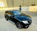 Чорний Мерседес МЛ 400, об'ємом двигуна 3 л та пробігом 157 тис. км за 25300 $, фото 19 на Automoto.ua