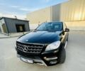 Черный Мерседес МЛ 400, объемом двигателя 3 л и пробегом 157 тыс. км за 25300 $, фото 21 на Automoto.ua