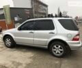 Мерседес МЛ 400, объемом двигателя 4 л и пробегом 255 тыс. км за 8500 $, фото 1 на Automoto.ua