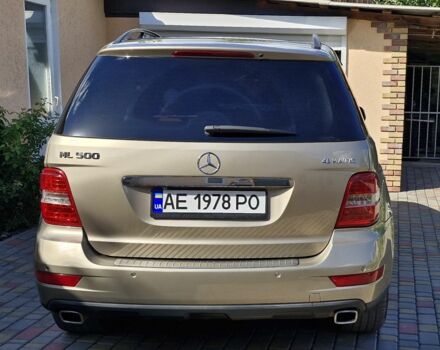 Бежевий Мерседес МЛ 500, об'ємом двигуна 5.5 л та пробігом 251 тис. км за 17899 $, фото 5 на Automoto.ua