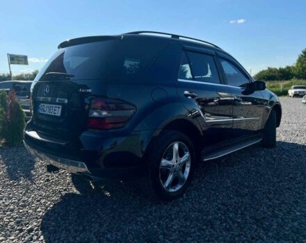 Чорний Мерседес МЛ 500, об'ємом двигуна 5.5 л та пробігом 200 тис. км за 8999 $, фото 4 на Automoto.ua