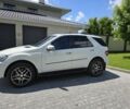 Білий Мерседес МЛ 550, об'ємом двигуна 5.5 л та пробігом 200 тис. км за 11500 $, фото 13 на Automoto.ua