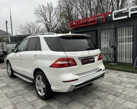 Белый Мерседес МЛ 550, объемом двигателя 4.7 л и пробегом 160 тыс. км за 17900 $, фото 5 на Automoto.ua