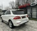 Белый Мерседес МЛ 550, объемом двигателя 4.7 л и пробегом 160 тыс. км за 17900 $, фото 5 на Automoto.ua