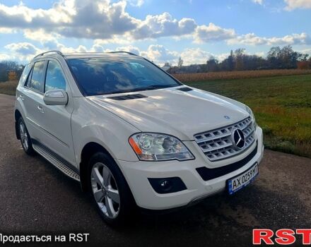 Білий Мерседес МЛ класс, об'ємом двигуна 3.5 л та пробігом 274 тис. км за 14000 $, фото 7 на Automoto.ua