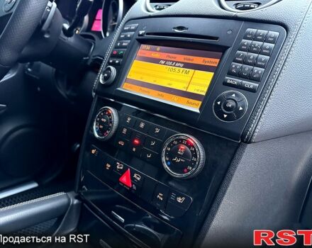 Білий Мерседес МЛ класс, об'ємом двигуна 3 л та пробігом 232 тис. км за 14750 $, фото 9 на Automoto.ua