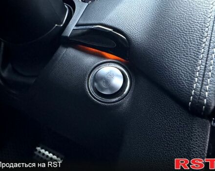 Білий Мерседес МЛ класс, об'ємом двигуна 3 л та пробігом 232 тис. км за 14750 $, фото 10 на Automoto.ua