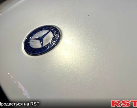 Білий Мерседес МЛ класс, об'ємом двигуна 3 л та пробігом 232 тис. км за 14750 $, фото 6 на Automoto.ua