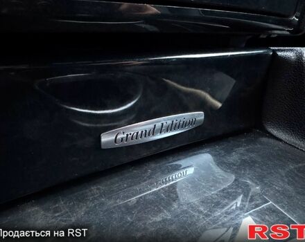 Білий Мерседес МЛ класс, об'ємом двигуна 3 л та пробігом 232 тис. км за 14750 $, фото 11 на Automoto.ua