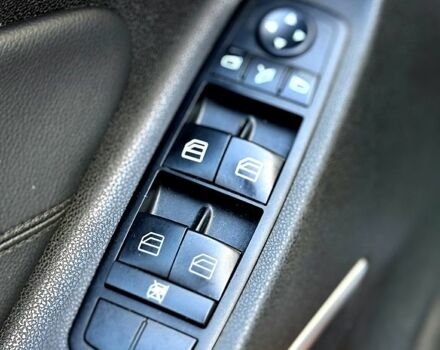 Белый Мерседес МЛ класс, объемом двигателя 3 л и пробегом 342 тыс. км за 16500 $, фото 8 на Automoto.ua