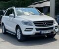 Білий Мерседес МЛ класс, об'ємом двигуна 3 л та пробігом 158 тис. км за 22800 $, фото 1 на Automoto.ua