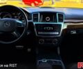 Білий Мерседес МЛ класс, об'ємом двигуна 3 л та пробігом 135 тис. км за 25700 $, фото 4 на Automoto.ua