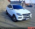 Белый Мерседес МЛ класс, объемом двигателя 3 л и пробегом 135 тыс. км за 25500 $, фото 1 на Automoto.ua