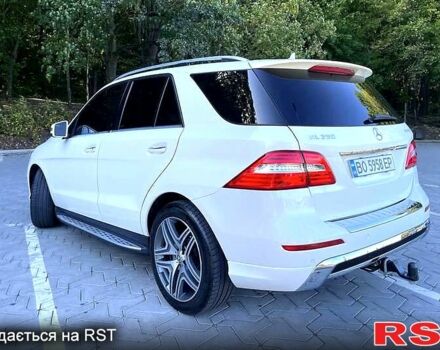 Білий Мерседес МЛ класс, об'ємом двигуна 3 л та пробігом 240 тис. км за 21800 $, фото 1 на Automoto.ua