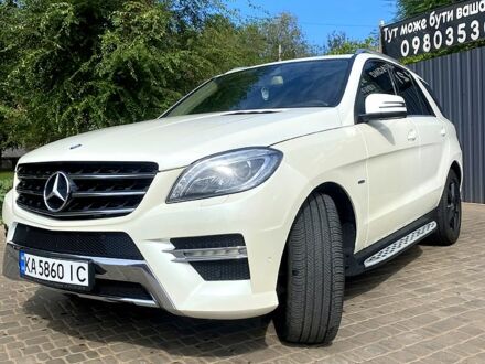 Мерседес МЛ класс 2012 в Кривом Роге на Automoto.ua Белый Мерседес МЛ класс, объемом двигателя 2.1 л и пробегом 216 тыс. км за 21000 $, фото 1 на Automoto.ua