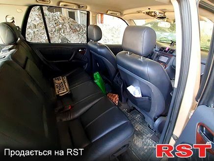 Бежевый Мерседес МЛ класс, объемом двигателя 2.7 л и пробегом 330 тыс. км за 2000 $, фото 5 на Automoto.ua