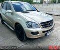 Бежевий Мерседес ML-Class, об'ємом двигуна 3.5 л та пробігом 277 тис. км за 8000 $, фото 5 на Automoto.ua