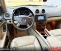 Бежевый Мерседес МЛ класс, объемом двигателя 3.5 л и пробегом 160 тыс. км за 10900 $, фото 5 на Automoto.ua