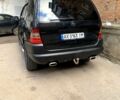 Чорний Мерседес ML-Class, об'ємом двигуна 3.2 л та пробігом 350 тис. км за 8100 $, фото 1 на Automoto.ua