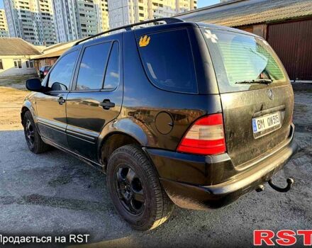 Чорний Мерседес МЛ класс, об'ємом двигуна 2.7 л та пробігом 247 тис. км за 3400 $, фото 2 на Automoto.ua