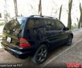 Чорний Мерседес ML-Class, об'ємом двигуна 3.2 л та пробігом 270 тис. км за 7500 $, фото 4 на Automoto.ua