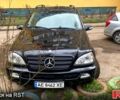 Чорний Мерседес ML-Class, об'ємом двигуна 2.7 л та пробігом 420 тис. км за 6500 $, фото 1 на Automoto.ua