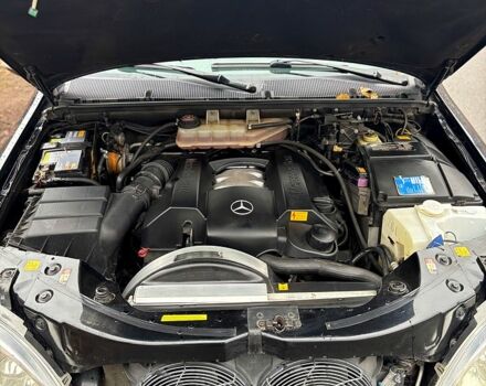 Черный Мерседес МЛ класс, объемом двигателя 3.7 л и пробегом 270 тыс. км за 8999 $, фото 5 на Automoto.ua