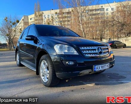 Чорний Мерседес ML-Class, об'ємом двигуна 3.5 л та пробігом 190 тис. км за 12000 $, фото 3 на Automoto.ua