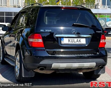 Чорний Мерседес ML-Class, об'ємом двигуна 3.5 л та пробігом 245 тис. км за 10800 $, фото 1 на Automoto.ua