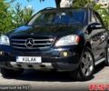 Чорний Мерседес ML-Class, об'ємом двигуна 3.5 л та пробігом 245 тис. км за 10800 $, фото 1 на Automoto.ua
