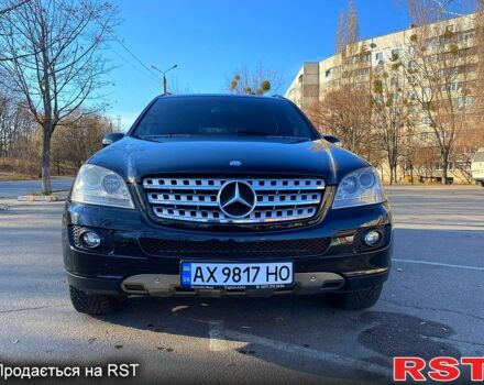 Чорний Мерседес ML-Class, об'ємом двигуна 3.5 л та пробігом 190 тис. км за 12000 $, фото 4 на Automoto.ua