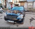 Черный Мерседес МЛ класс, объемом двигателя 3.5 л и пробегом 285 тыс. км за 9500 $, фото 1 на Automoto.ua