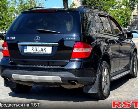 Чорний Мерседес ML-Class, об'ємом двигуна 3.5 л та пробігом 245 тис. км за 10800 $, фото 2 на Automoto.ua