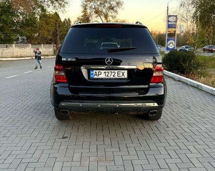 Черный Мерседес МЛ класс, объемом двигателя 3.5 л и пробегом 360 тыс. км за 12000 $, фото 2 на Automoto.ua