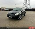 Чорний Мерседес ML-Class, об'ємом двигуна 6.2 л та пробігом 220 тис. км за 13000 $, фото 1 на Automoto.ua