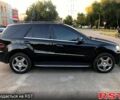 Черный Мерседес МЛ класс, объемом двигателя 3.5 л и пробегом 274 тыс. км за 10700 $, фото 3 на Automoto.ua