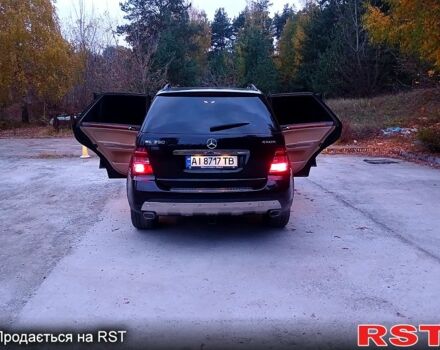 Черный Мерседес МЛ класс, объемом двигателя 3.5 л и пробегом 234 тыс. км за 13500 $, фото 12 на Automoto.ua