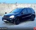 Чорний Мерседес МЛ класс, об'ємом двигуна 3.5 л та пробігом 216 тис. км за 7500 $, фото 1 на Automoto.ua