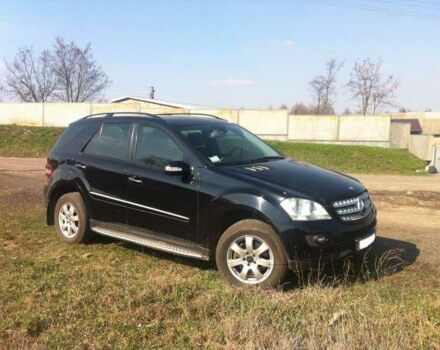 Чорний Мерседес ML-Class, об'ємом двигуна 3 л та пробігом 200 тис. км за 38000 $, фото 2 на Automoto.ua