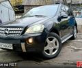 Черный Мерседес МЛ класс, объемом двигателя 3.5 л и пробегом 230 тыс. км за 9950 $, фото 1 на Automoto.ua