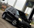 Черный Мерседес МЛ класс, объемом двигателя 3 л и пробегом 153 тыс. км за 12850 $, фото 4 на Automoto.ua