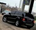 Черный Мерседес МЛ класс, объемом двигателя 3 л и пробегом 153 тыс. км за 12850 $, фото 5 на Automoto.ua